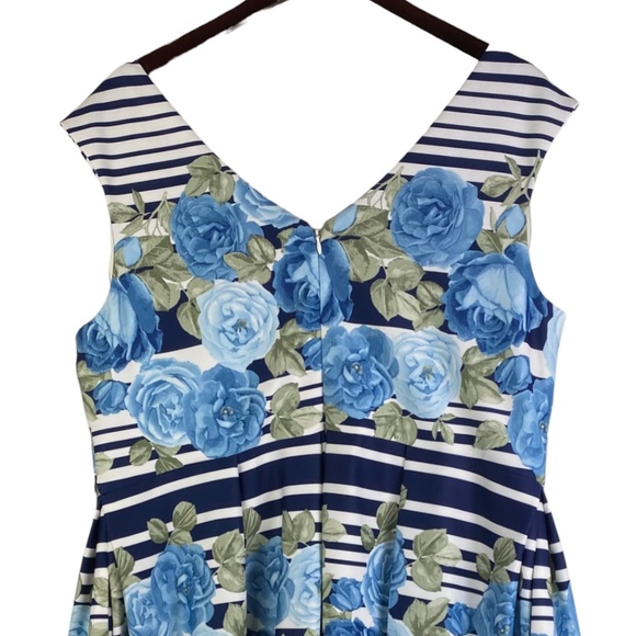 R&M Richards 16W 1X Dress Floral Striped Blue White Wedding Party Silky Stretch - Picture 2 of 4